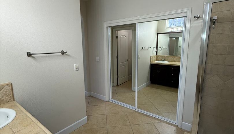 3652 W Black Walnut Ln - Fresno - California - 3 bed, 2 bath rental property