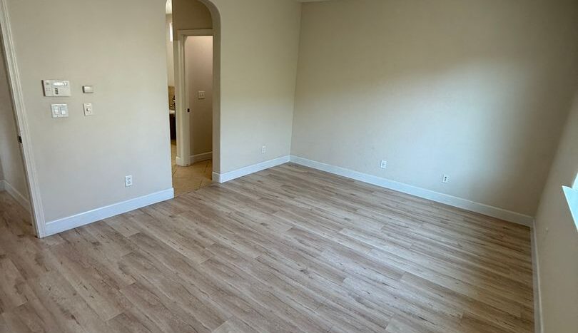 3652 W Black Walnut Ln - Fresno - California - 3 bed, 2 bath rental property