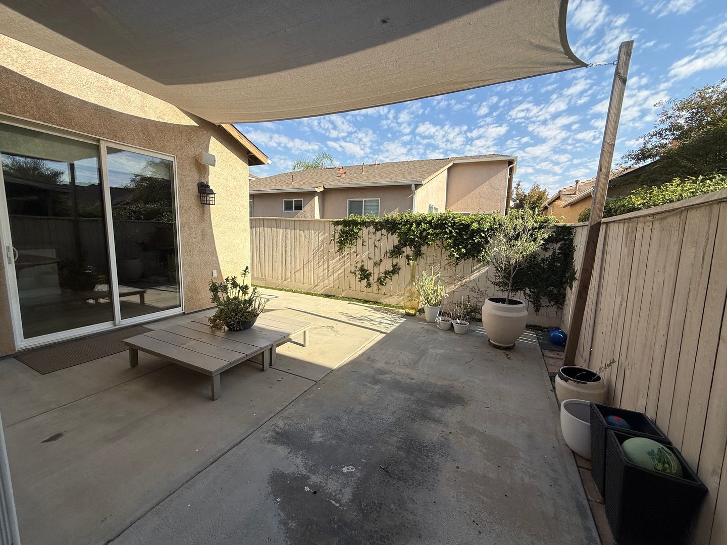 3652 W Black Walnut Ln - Fresno - California - 3 bed, 2 bath rental property