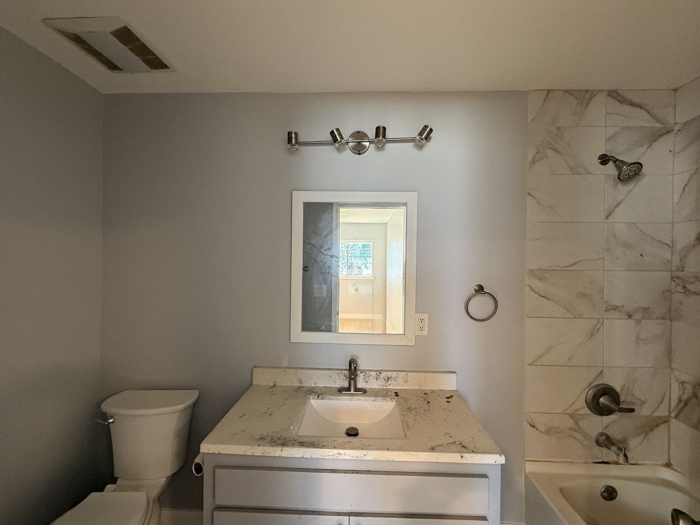 37938 Palm Vista Ave - Palmdale - California - 1 bed, 1 bath rental property