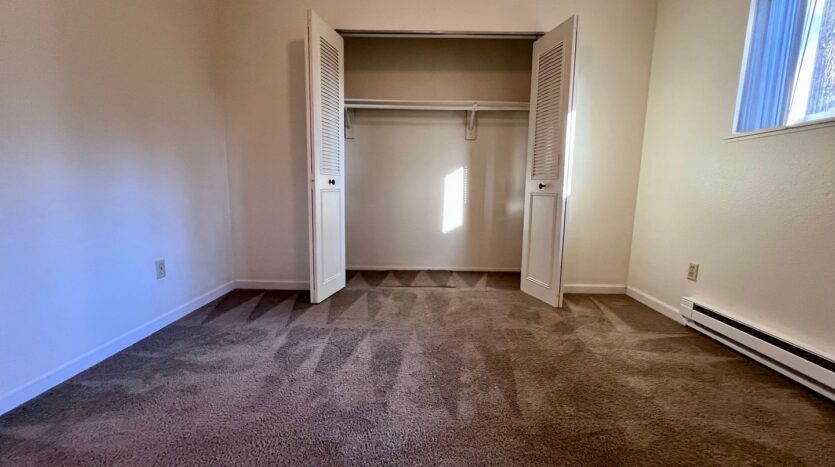 37950 HWY 26 - #03 - Sandy - Oregon - 2 bed, 1 bath rental property