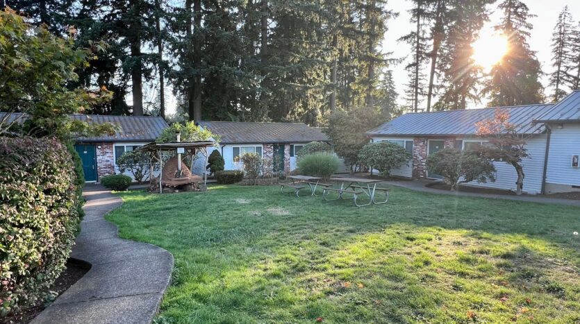 37950 HWY 26 - #03 - Sandy - Oregon - 2 bed, 1 bath rental property