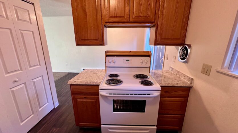 37950 HWY 26 - #03 - Sandy - Oregon - 2 bed, 1 bath rental property