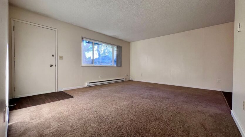 37950 HWY 26 - #03 - Sandy - Oregon - 2 bed, 1 bath rental property