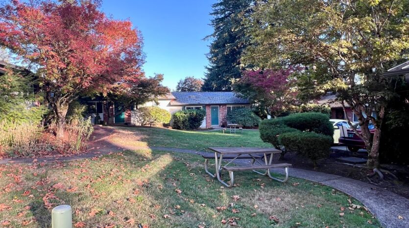 37950 HWY 26 - #03 - Sandy - Oregon - 2 bed, 1 bath rental property
