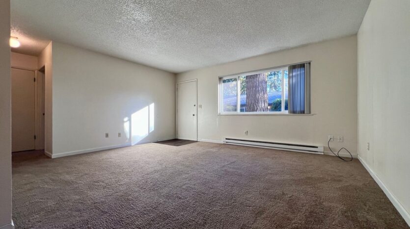 37950 HWY 26 - #03 - Sandy - Oregon - 2 bed, 1 bath rental property