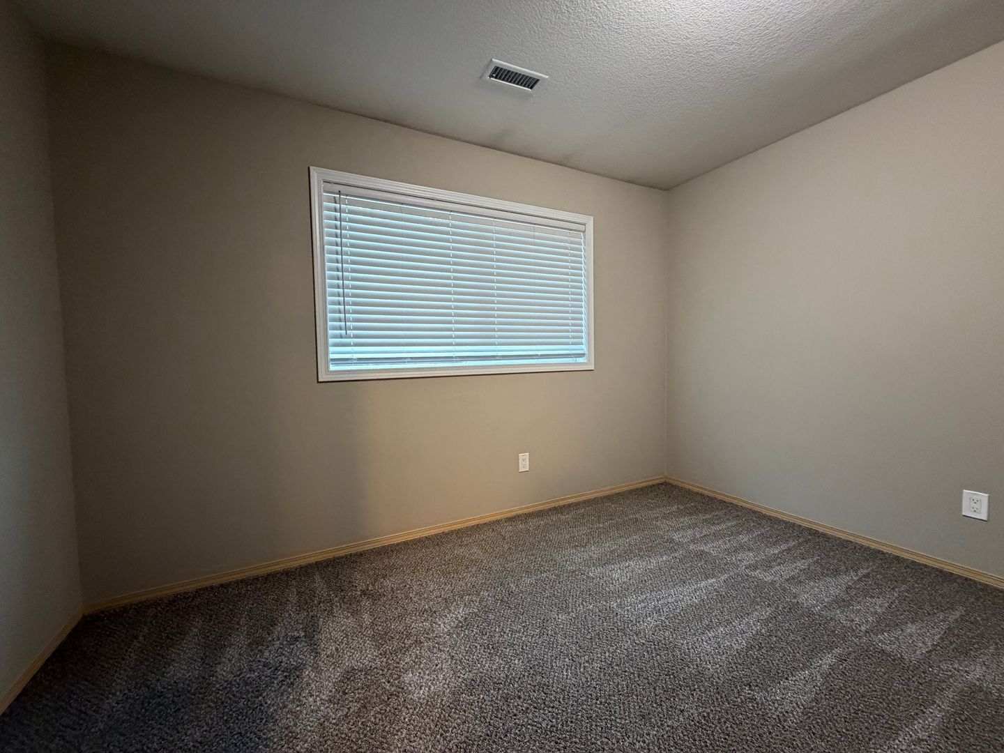 37975 Nettie Connett Dr - Sandy - Oregon - 3 bed, 2.5 bath rental property