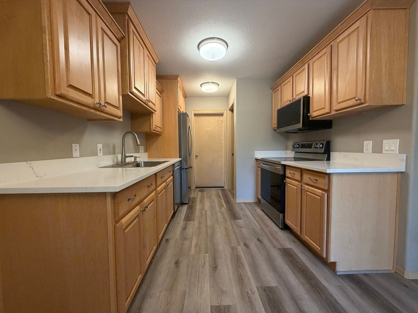 37975 Nettie Connett Dr - Sandy - Oregon - 3 bed, 2.5 bath rental property