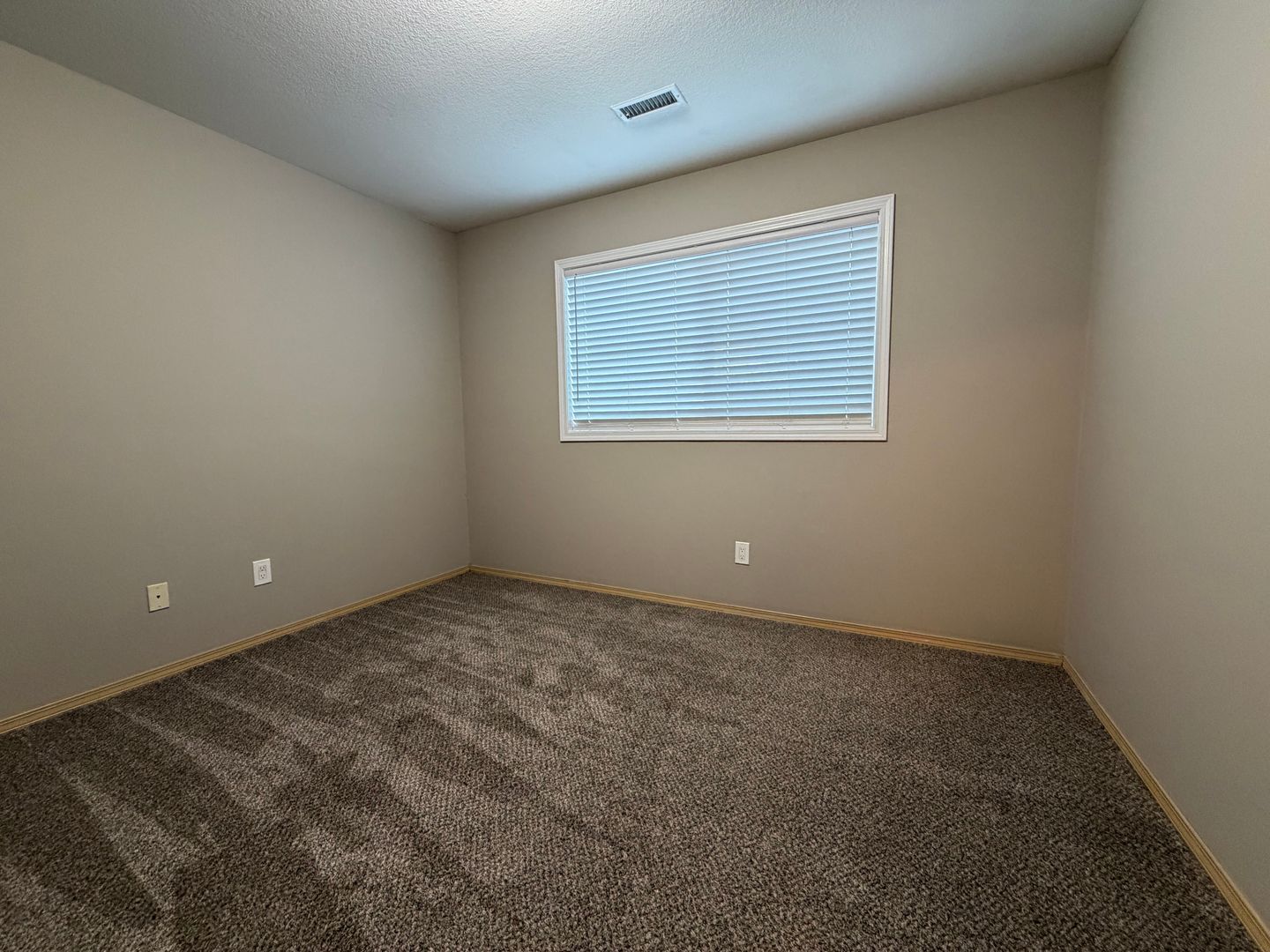 37975 Nettie Connett Dr - Sandy - Oregon - 3 bed, 2.5 bath rental property