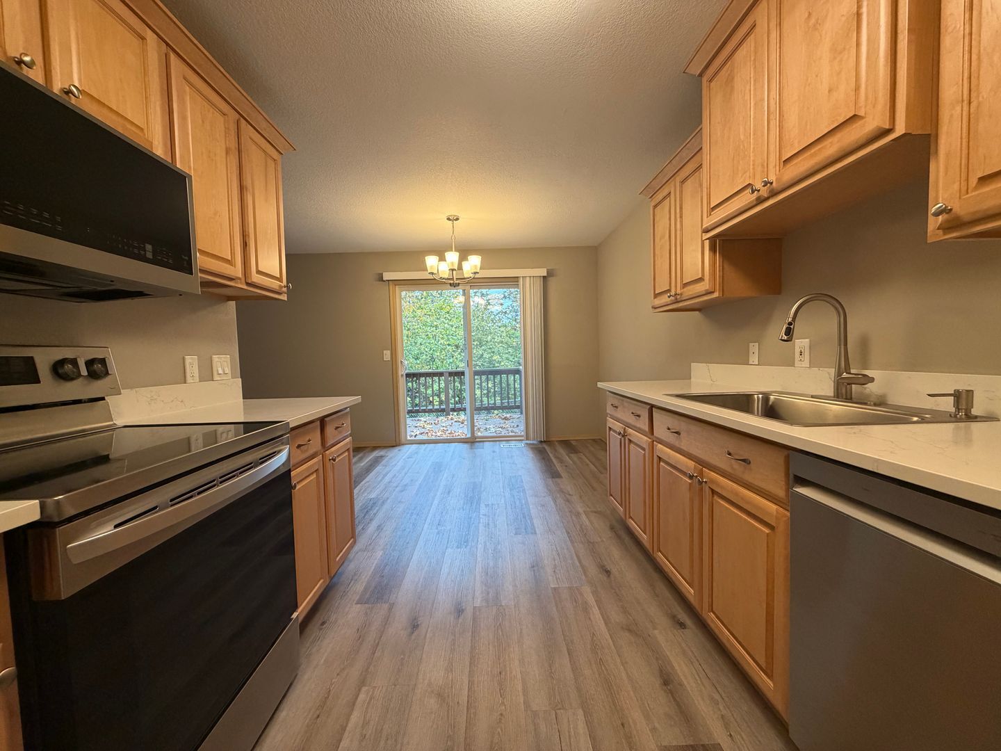 37975 Nettie Connett Dr - Sandy - Oregon - 3 bed, 2.5 bath rental property