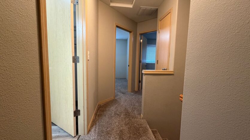 37975 Nettie Connett Dr - Sandy - Oregon - 3 bed, 2.5 bath rental property
