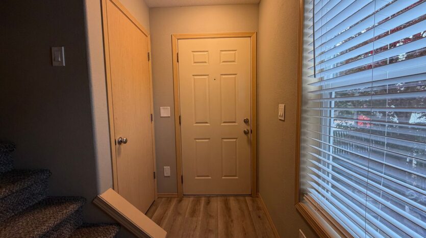 37975 Nettie Connett Dr - Sandy - Oregon - 3 bed, 2.5 bath rental property