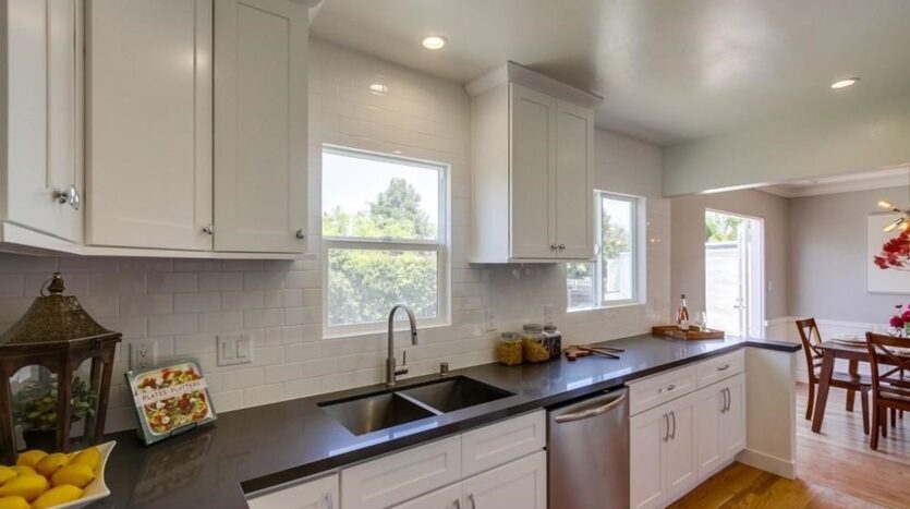 3826 Merivale Ave - San Diego - California - 2 bed, 1 bath rental property