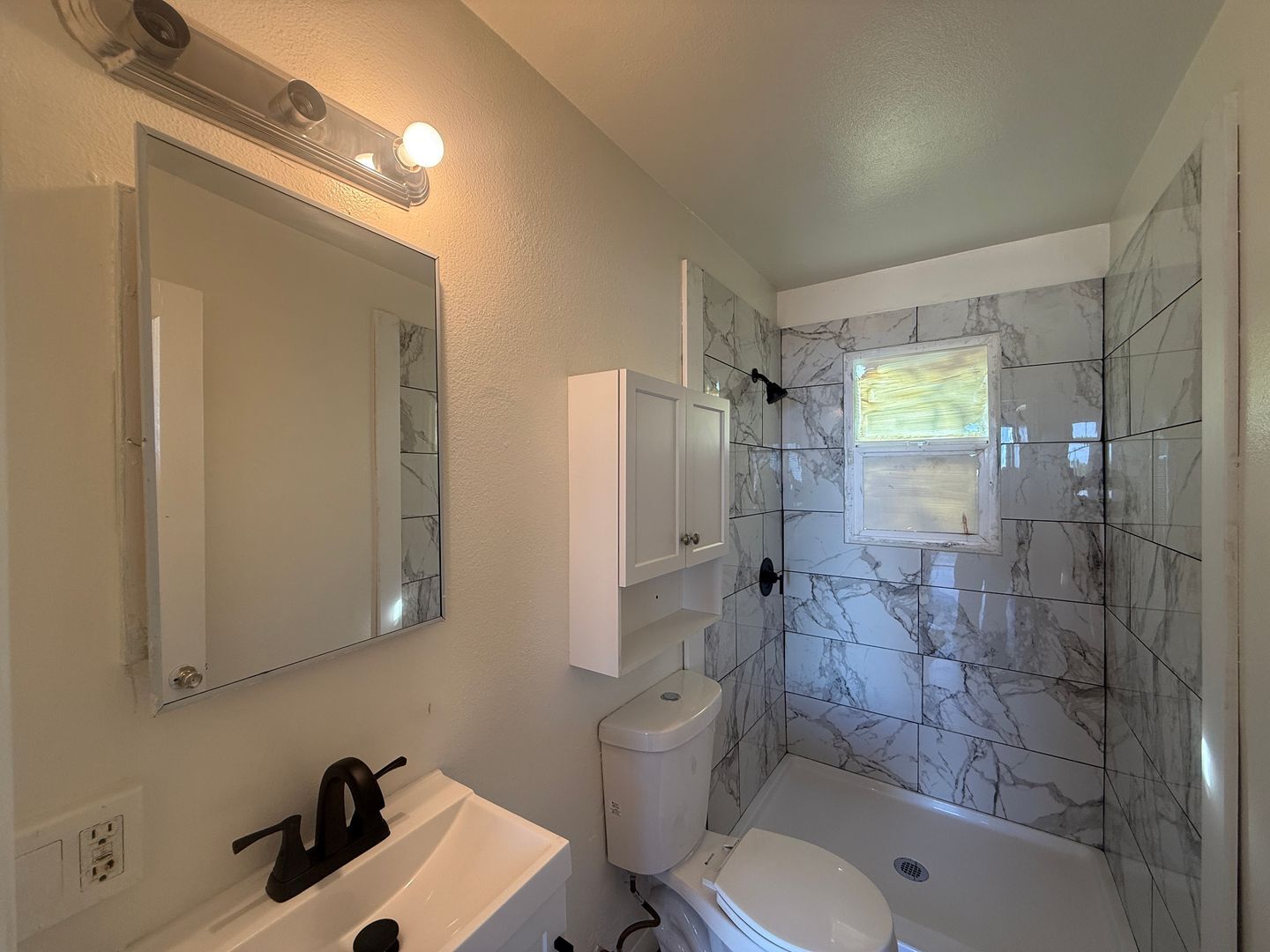 38717 6th St. East - Unit 5 - Palmdale - California - 1 bath rental property