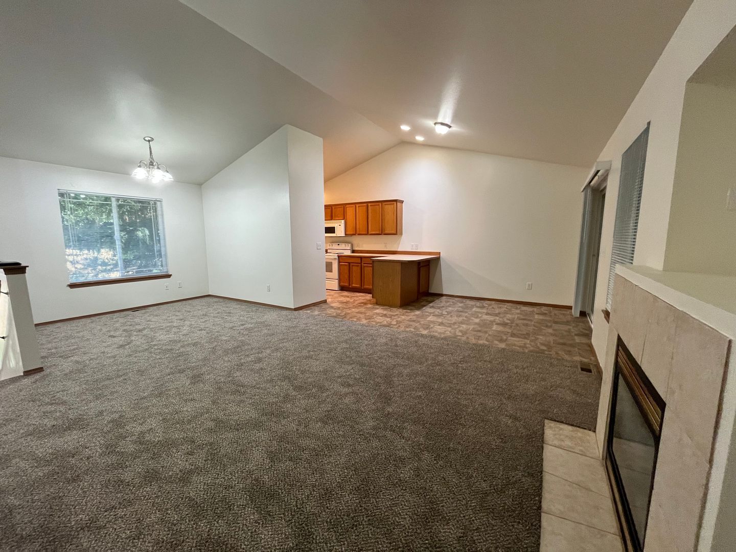 39 Sudden Valley Dr. - Bellingham - Washington - 4 bed, 3 bath rental property