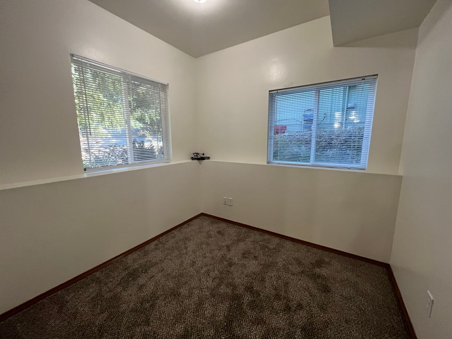 39 Sudden Valley Dr. - Bellingham - Washington - 4 bed, 3 bath rental property