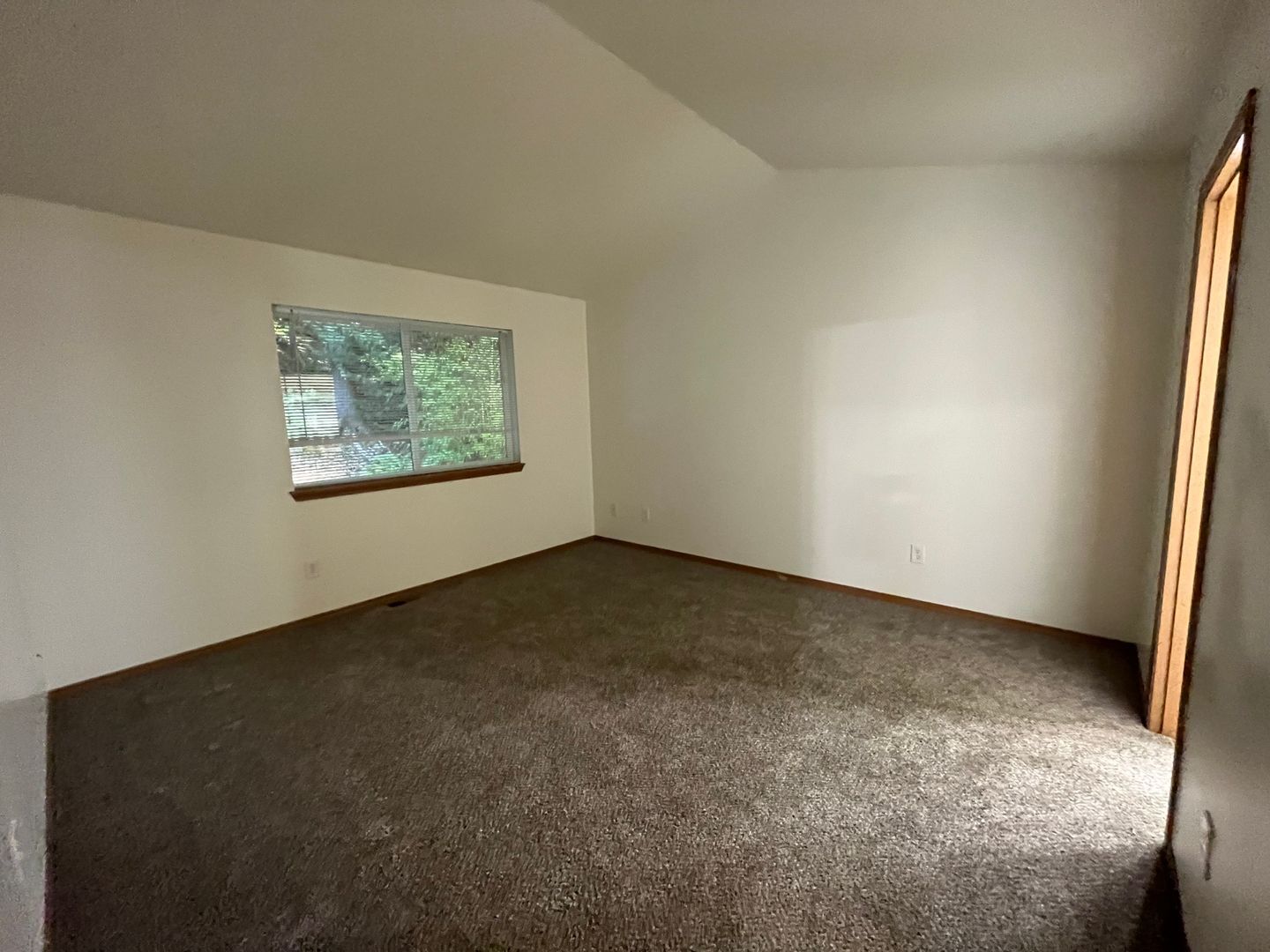 39 Sudden Valley Dr. - Bellingham - Washington - 4 bed, 3 bath rental property