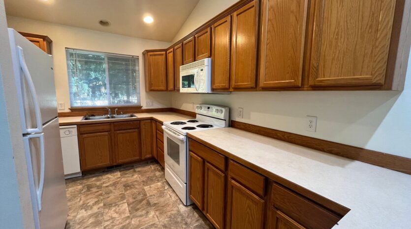 39 Sudden Valley Dr. - Bellingham - Washington - 4 bed, 3 bath rental property