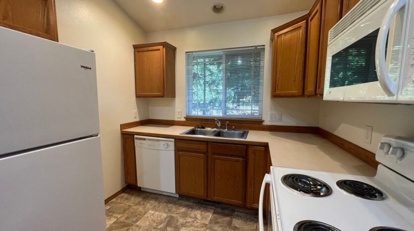 39 Sudden Valley Dr. - Bellingham - Washington - 4 bed, 3 bath rental property