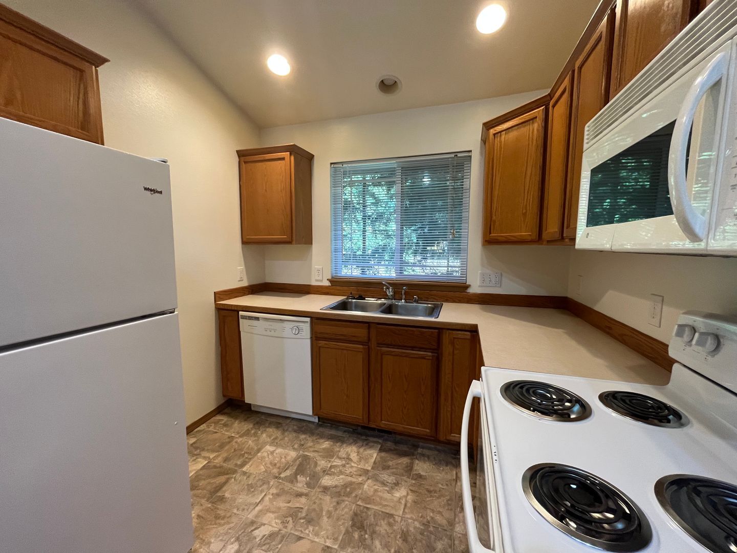 39 Sudden Valley Dr. - Bellingham - Washington - 4 bed, 3 bath rental property