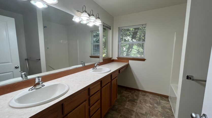39 Sudden Valley Dr. - Bellingham - Washington - 4 bed, 3 bath rental property