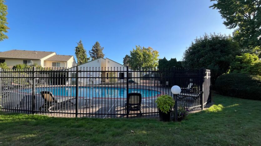 390 N Hayden Island Dr. - Portland - Oregon - 1 bed, 1 bath rental property