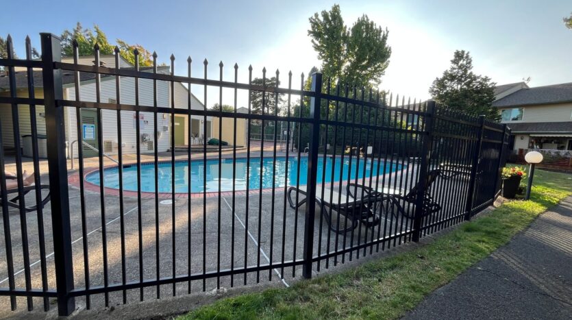 390 N Hayden Island Dr. - Portland - Oregon - 1 bed, 1 bath rental property