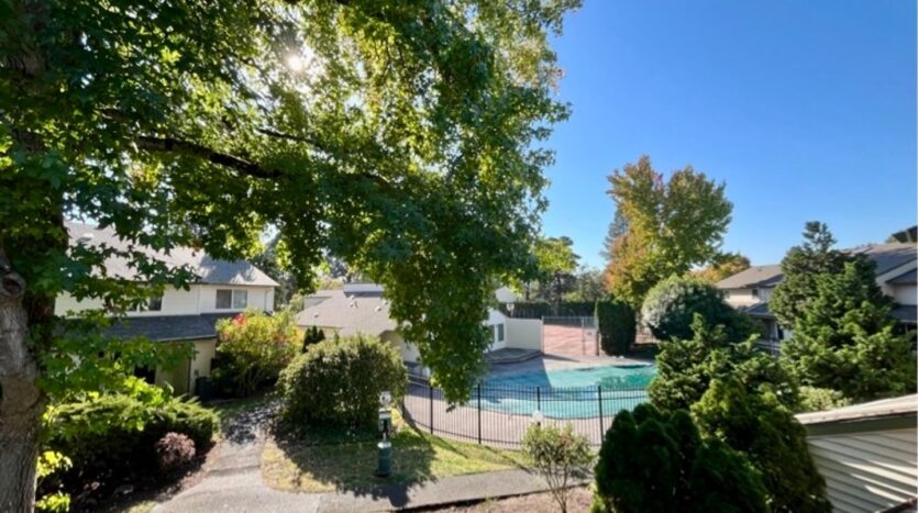 390 N Hayden Island Dr. - Portland - Oregon - 1 bed, 1 bath rental property