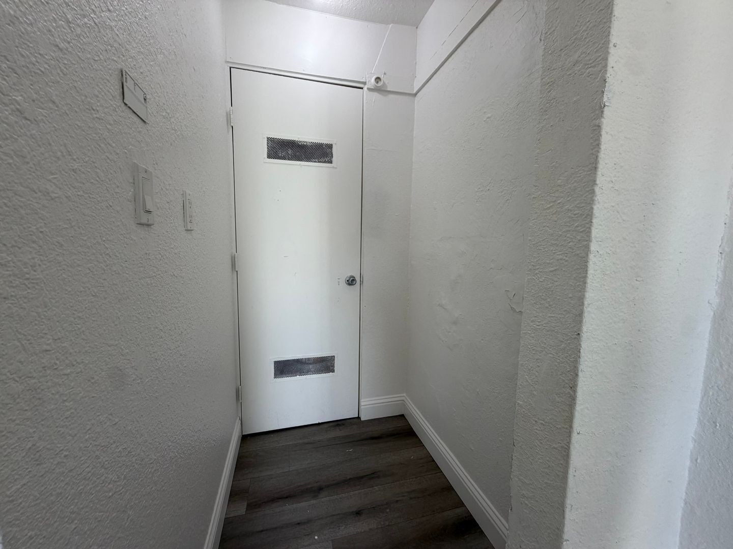 3920 1/2 High Street  - Sacramento - California - 1 bed, 1 bath rental property