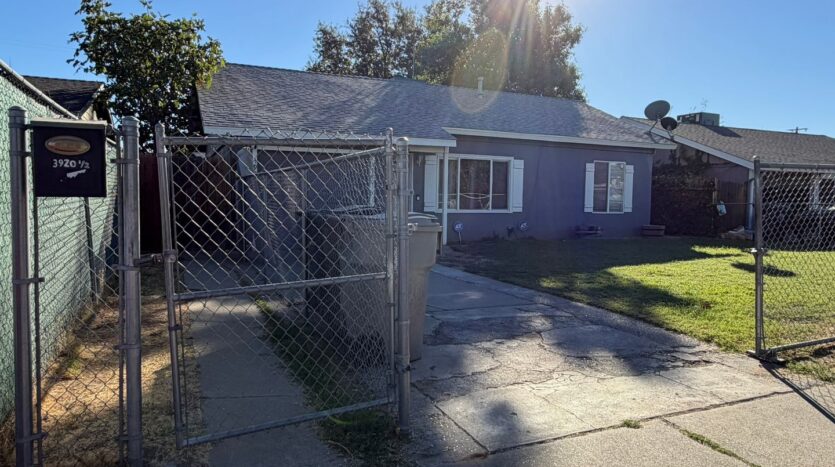 3920 1/2 High Street  - Sacramento - California - 1 bed, 1 bath rental property