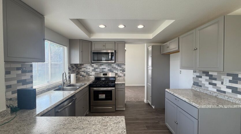 40232 La Cota Drive - Palmdale - California - 3 bed, 2.5 bath rental property