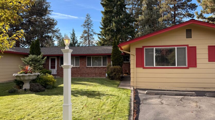 403 SE 4th Street - Bend - Oregon - 2 bed, 1 bath rental property