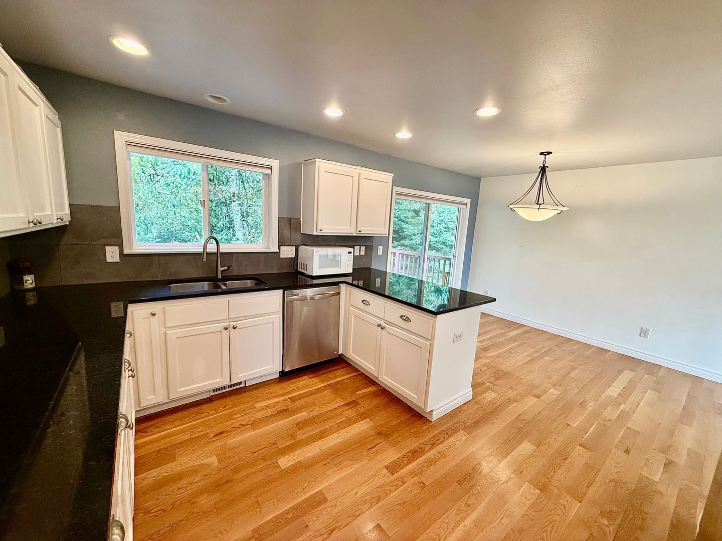 4123 143rd St NW - Marysville - Washington - 3 bed, 2.5 bath rental property