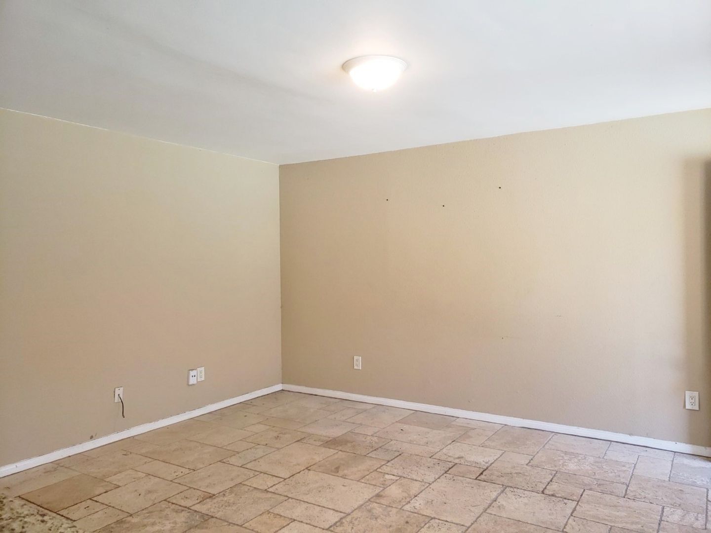 421 South Mollison Avenue - El Cajon - California - 1 bed, 1 bath rental property