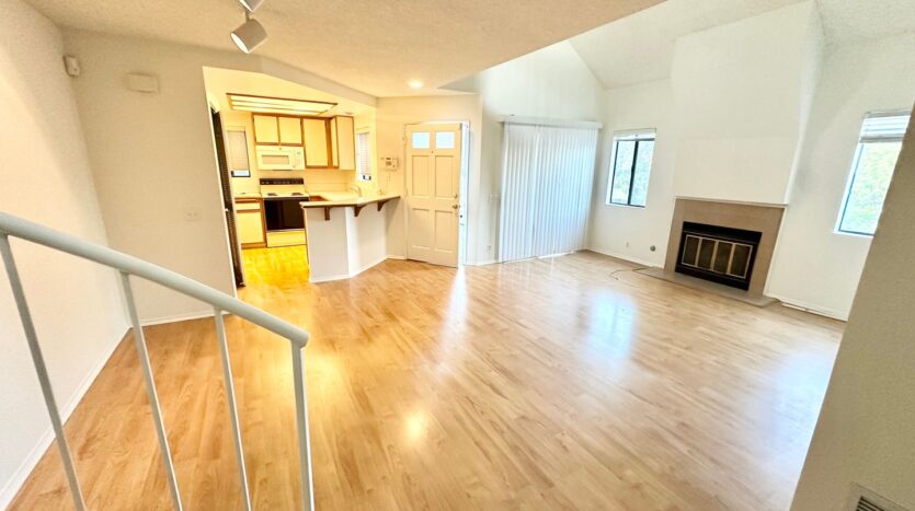 440 Fallingstar - Irvine - California - 1 bed, 1 bath rental property