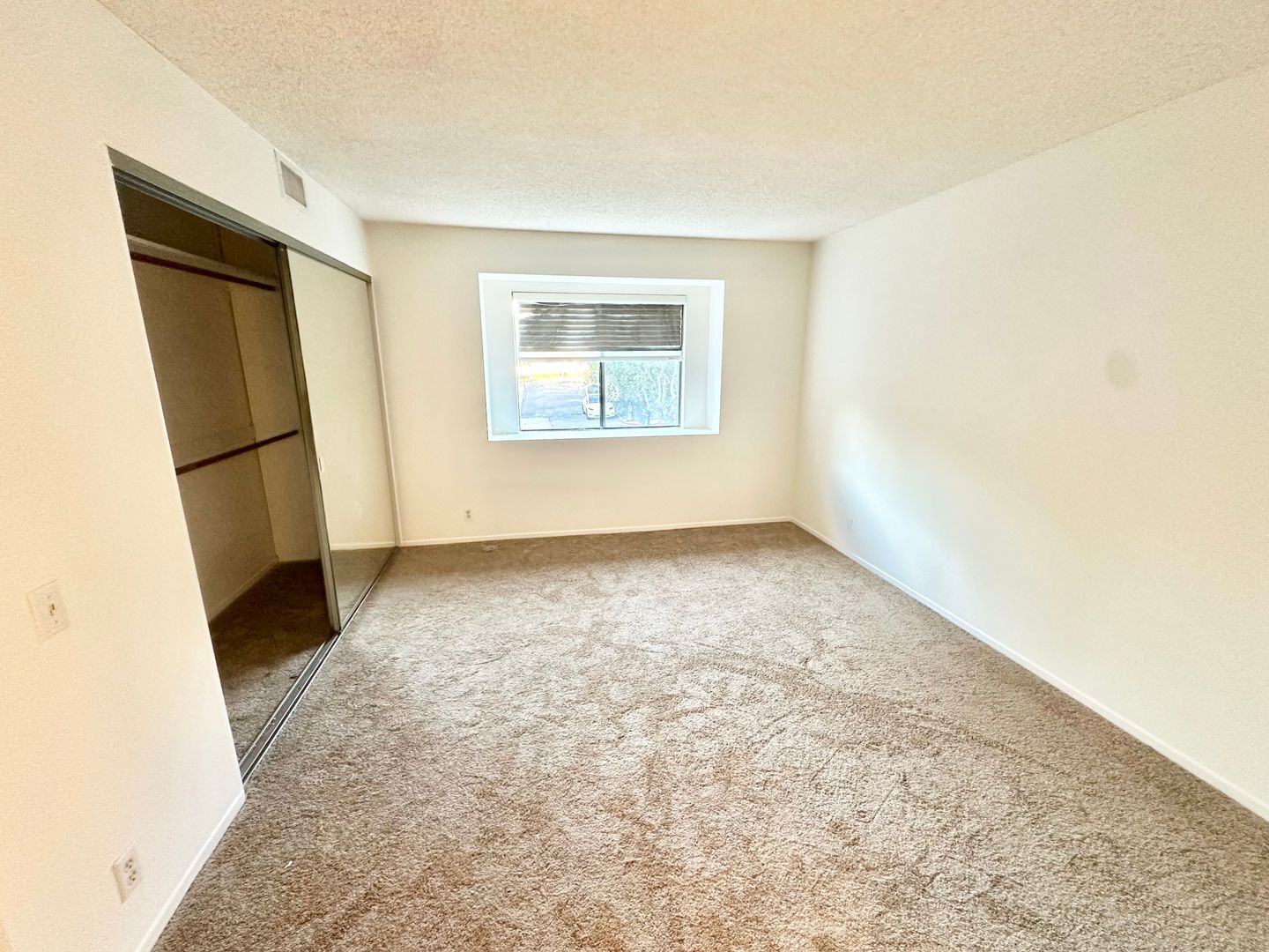 440 Fallingstar - Irvine - California - 1 bed, 1 bath rental property