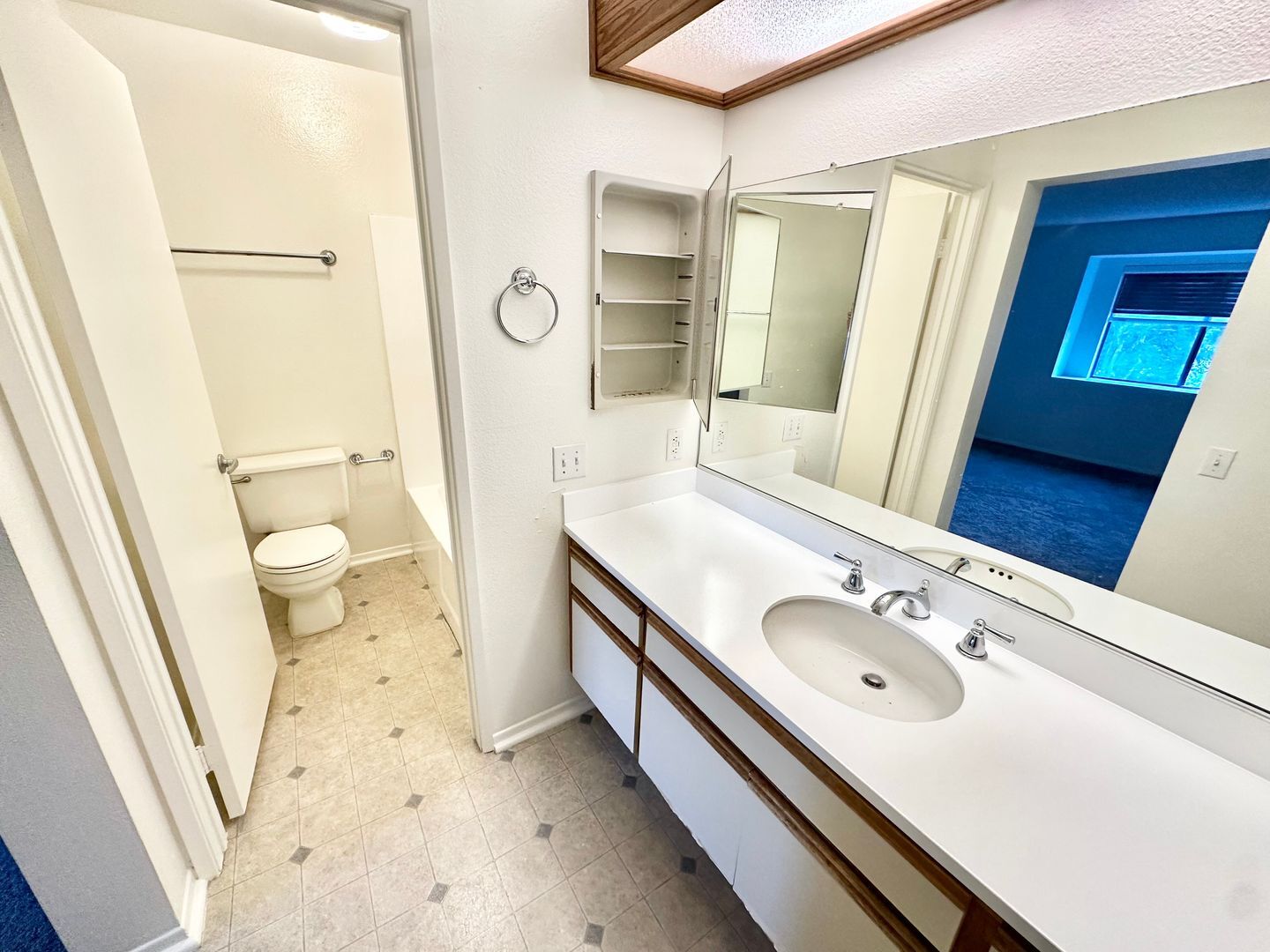 440 Fallingstar - Irvine - California - 1 bed, 1 bath rental property