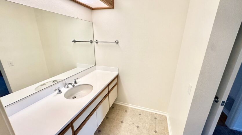 440 Fallingstar - Irvine - California - 1 bed, 1 bath rental property
