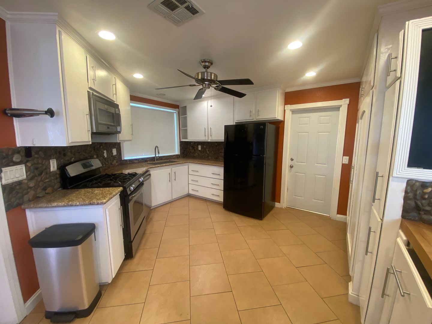 44961 16th St. East - Lancaster - California - 3 bed, 2 bath rental property