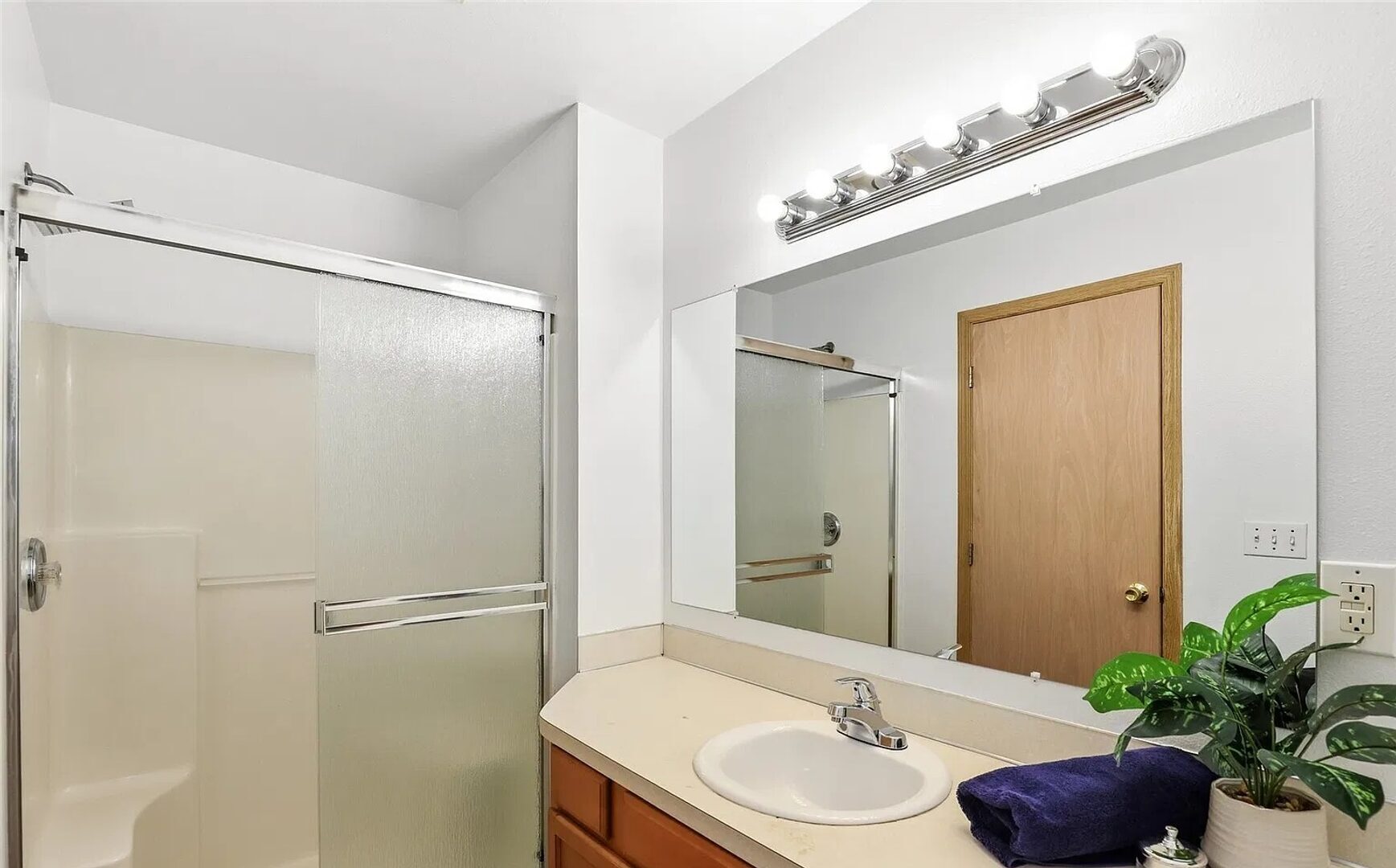4552 S Puget Sound Ave.  - Tacoma - Washington - 3 bed, 2 bath rental property