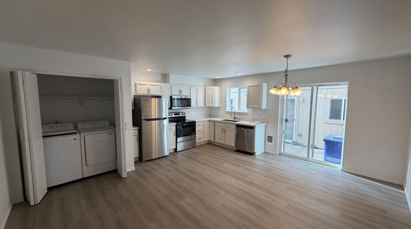 4560 S Puget Sound Ave - Tacoma - Washington - 3 bed, 2 bath rental property