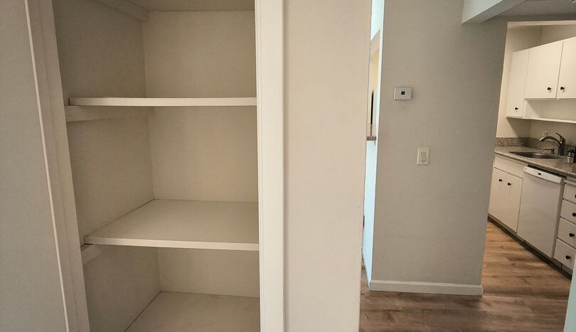 460 N Civic Drive Unit 504 - Walnut Creek - California - 1 bed, 1 bath rental property