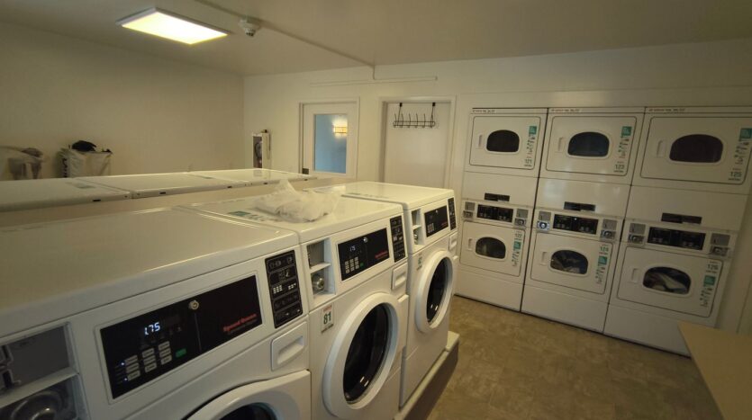 460 N Civic Drive Unit 504 - Walnut Creek - California - 1 bed, 1 bath rental property