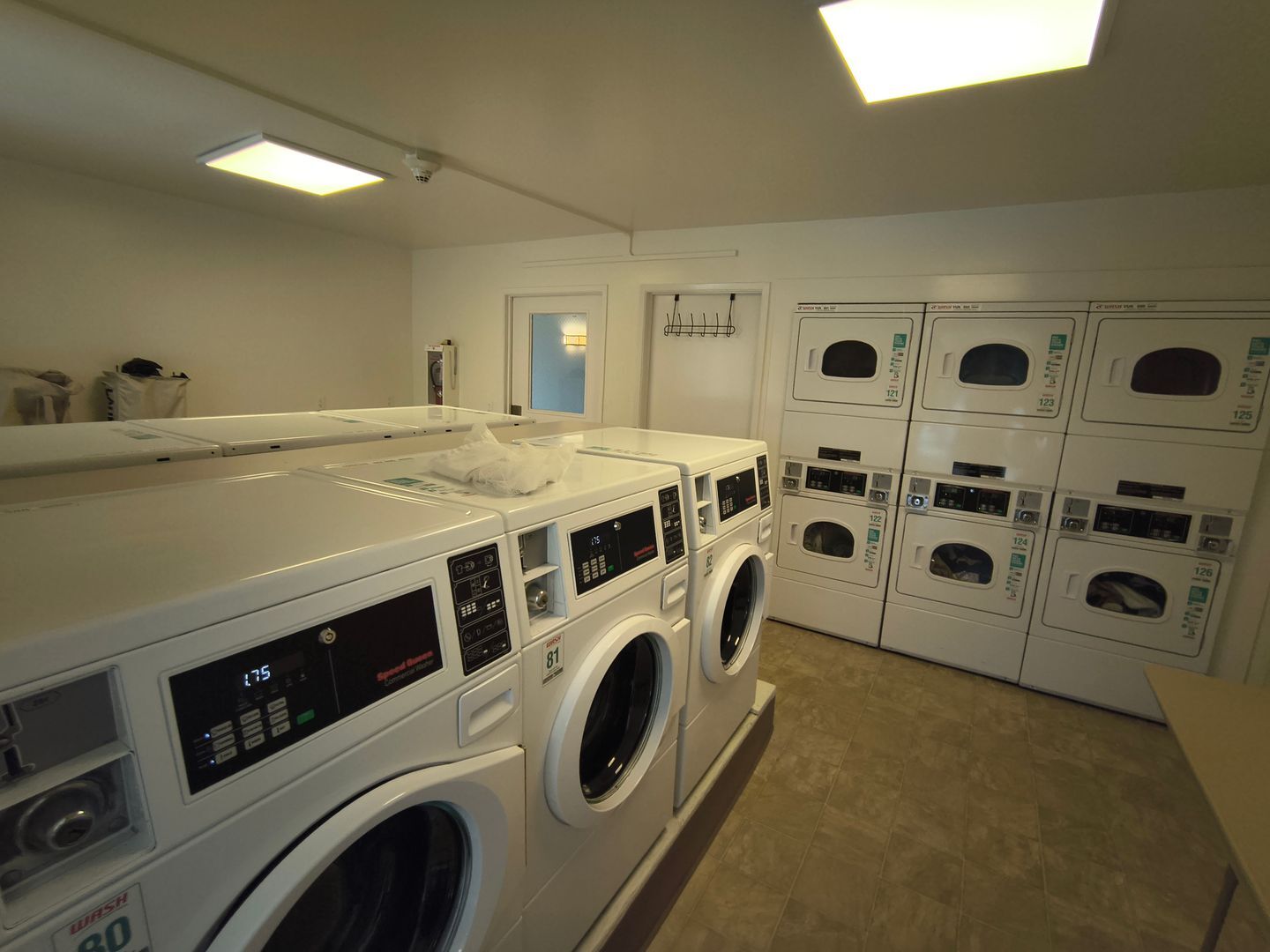 460 N Civic Drive Unit 504 - Walnut Creek - California - 1 bed, 1 bath rental property