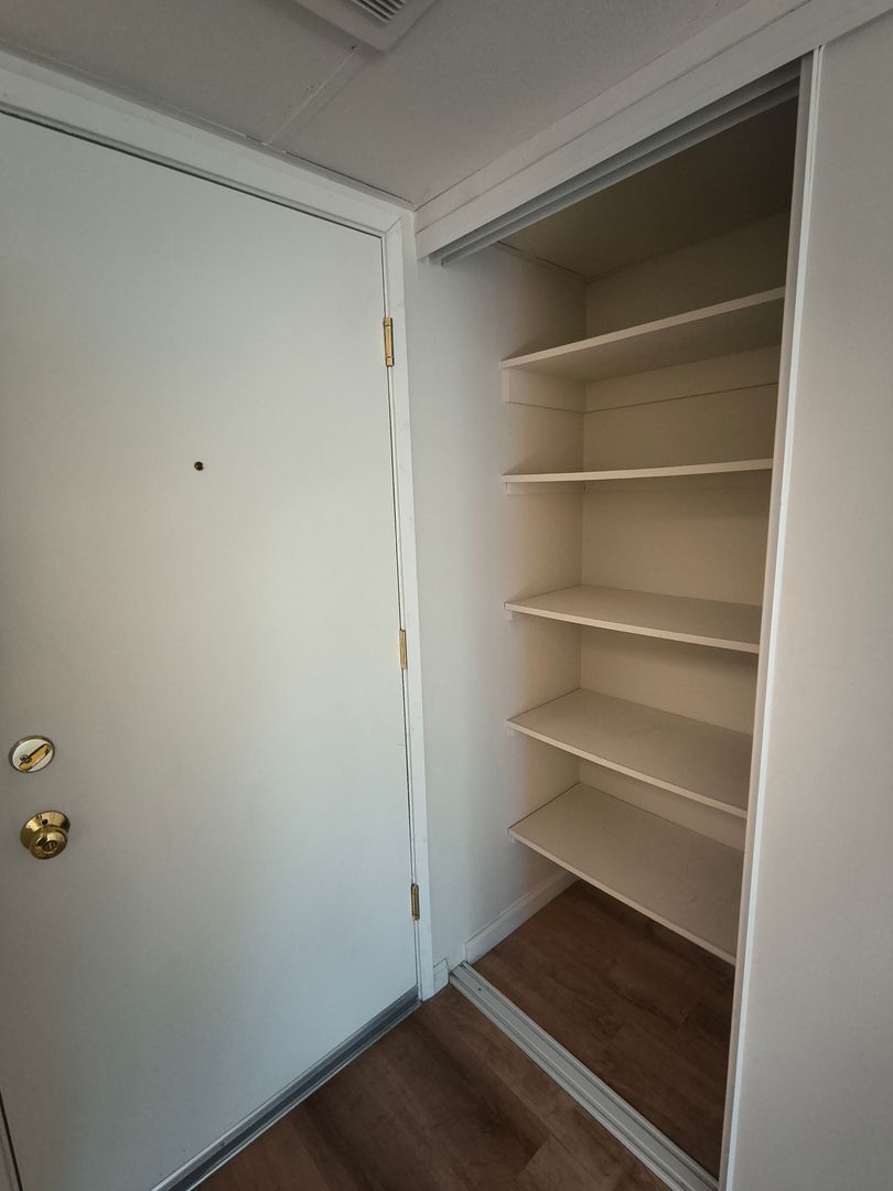 460 N Civic Drive Unit 504 - Walnut Creek - California - 1 bed, 1 bath rental property