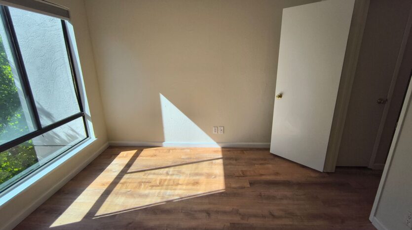 460 N Civic Drive Unit 504 - Walnut Creek - California - 1 bed, 1 bath rental property