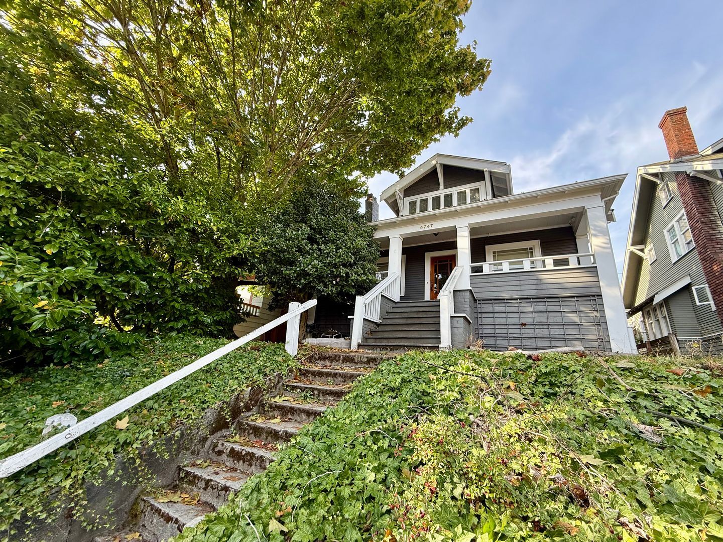 4747 19th Ave NE - Seattle - Washington - 18 bed, 6.5 bath rental property