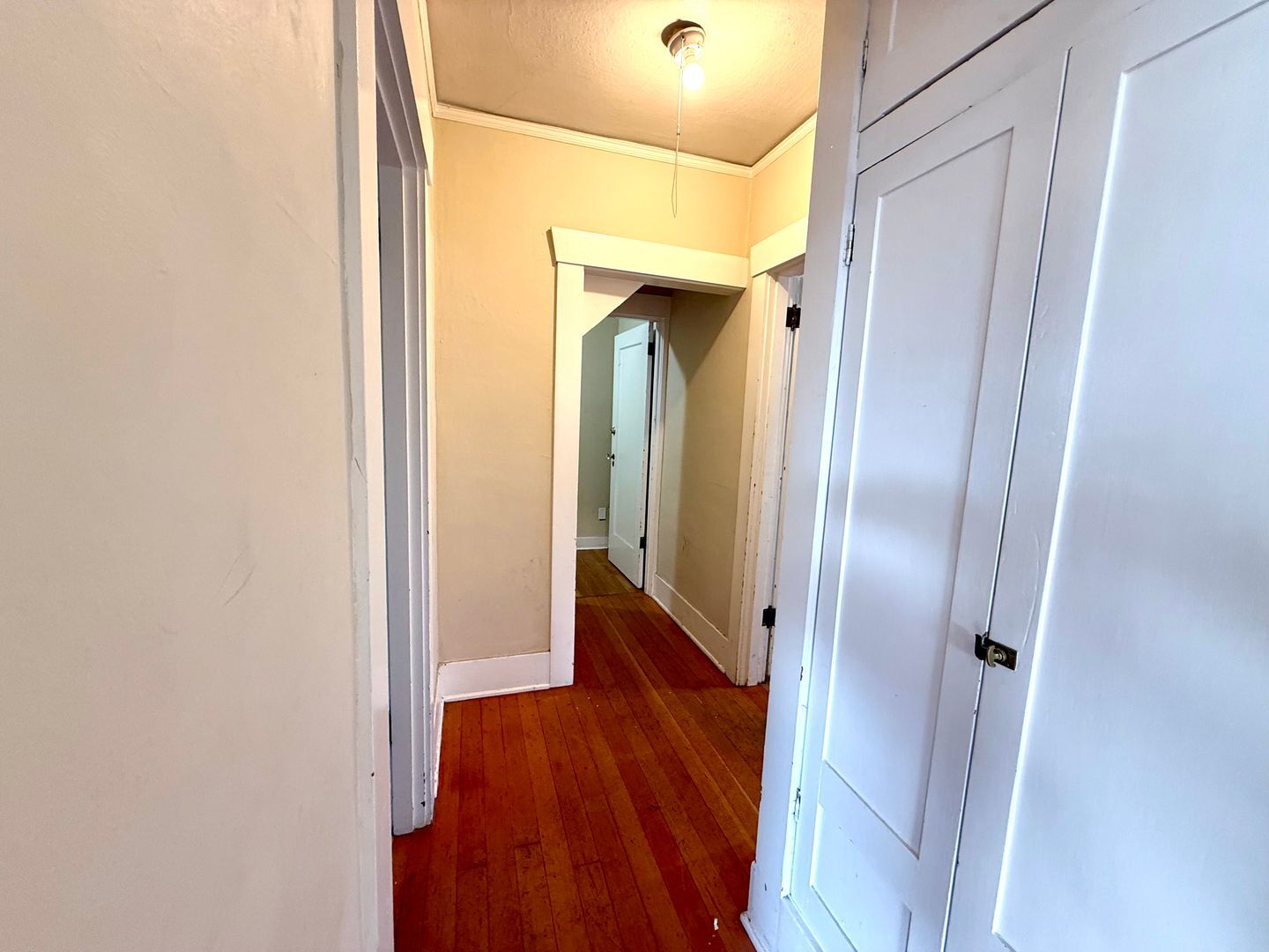 4747 19th Ave NE - Seattle - Washington - 18 bed, 6.5 bath rental property