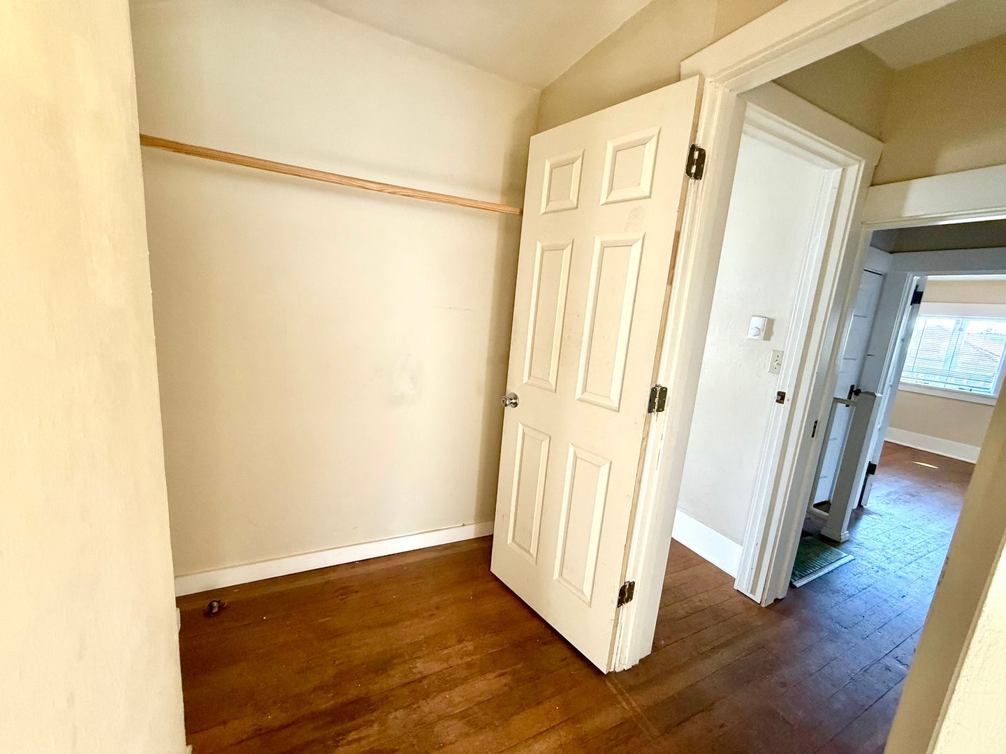 4747 19th Ave NE - Seattle - Washington - 18 bed, 6.5 bath rental property