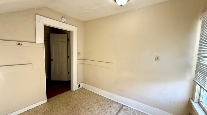 4747 19th Ave NE - Seattle - Washington - 18 bed, 6.5 bath rental property